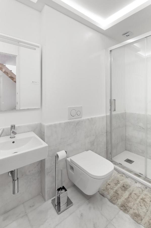 Room With Private Bathroom -Alcantara Lisboa 外观 照片